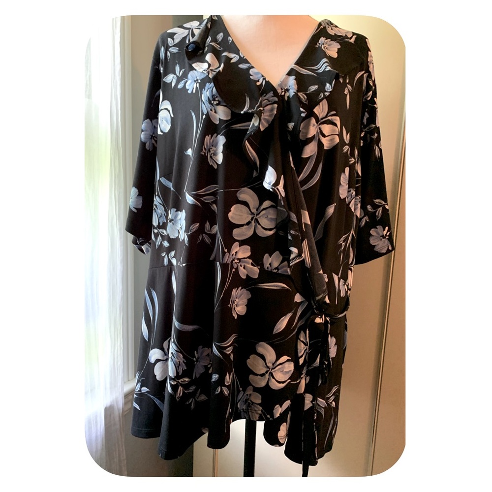 PLUS The Limited floral blouse